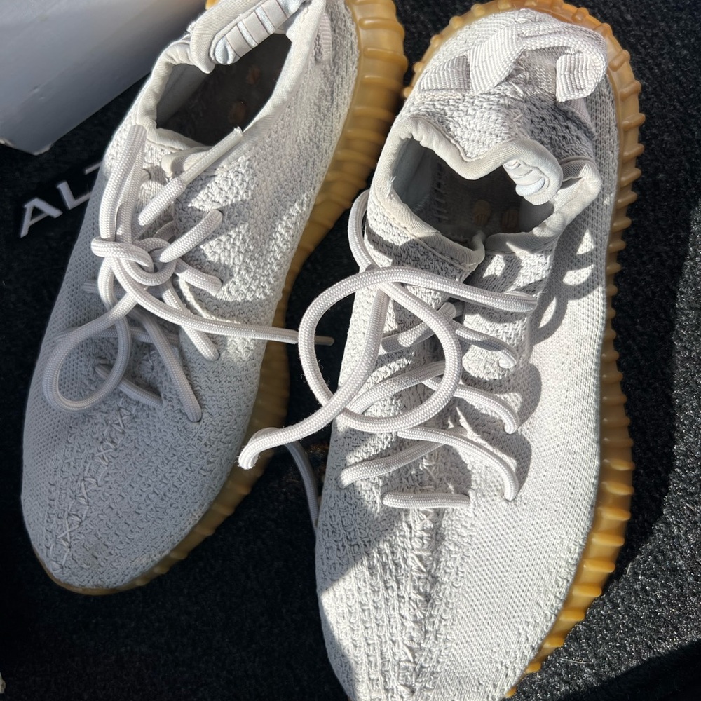 Yeezys Boost 350 Sesame